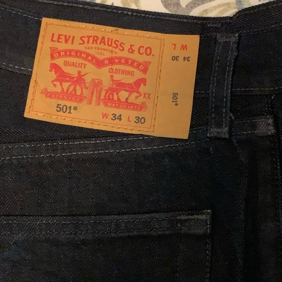 Levi 501 original fit 34w 30L - Picture 2 of 3